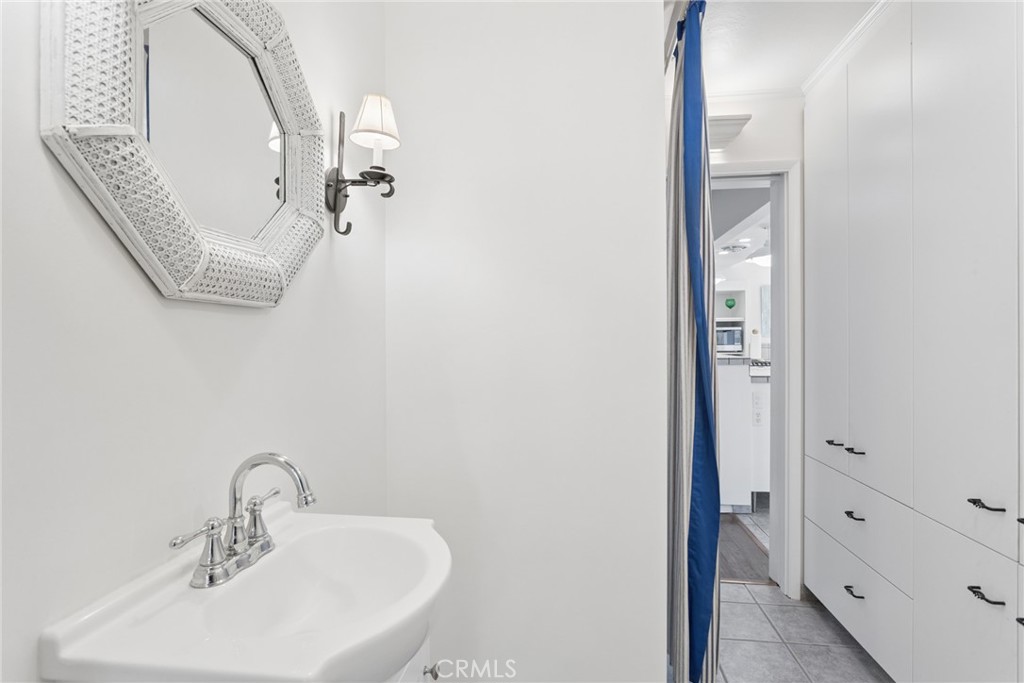 2410 Langton Property Photo 24