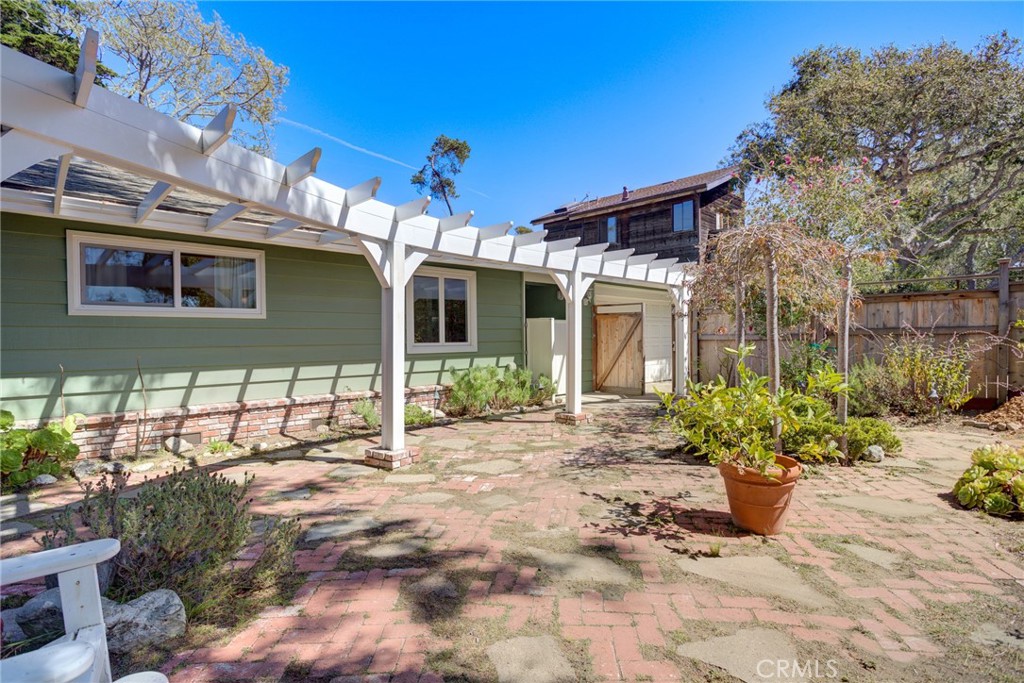 2410 Langton Property Photo 33