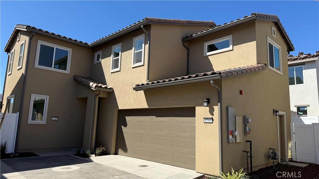 1743 River Vista Way Property Photo 1