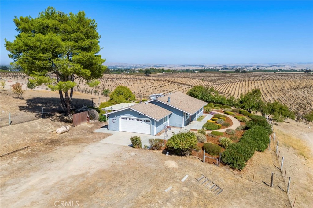 7170 Iverson Property Photo 1