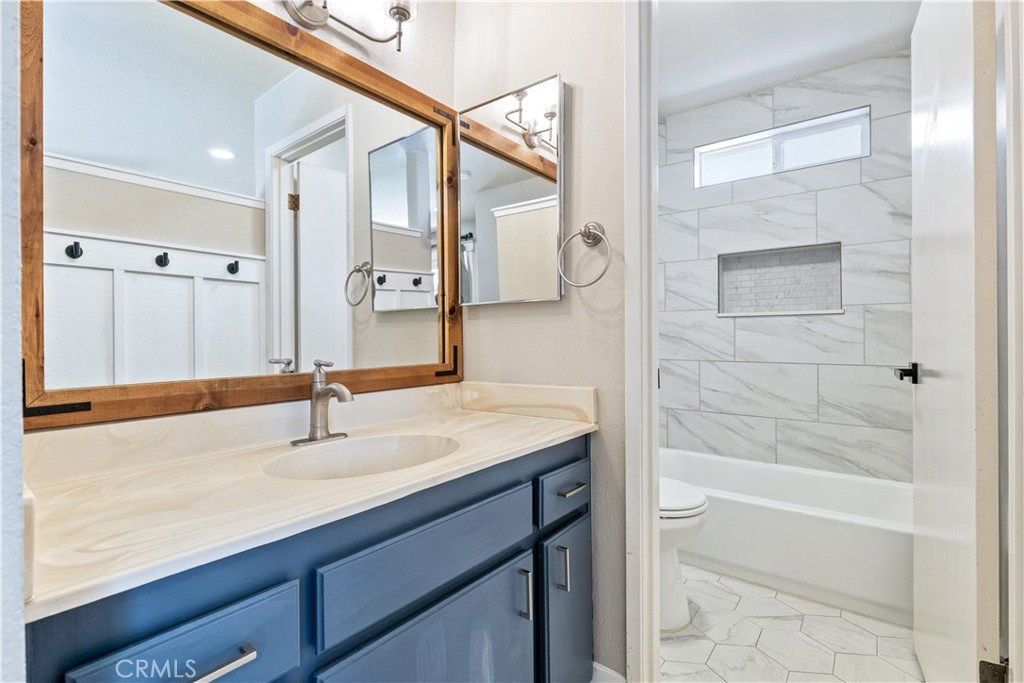 675 Golden Meadow Drive Property Photo 13