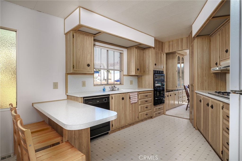 1625 Cass Property Photo 13