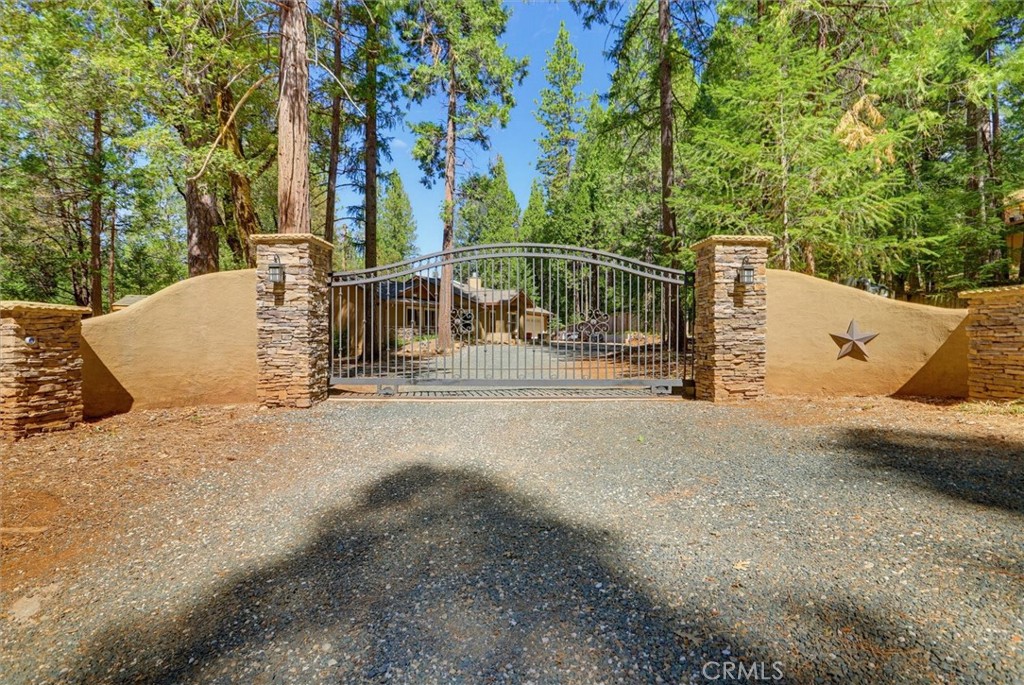 18324 Nubian Way Property Photo 2