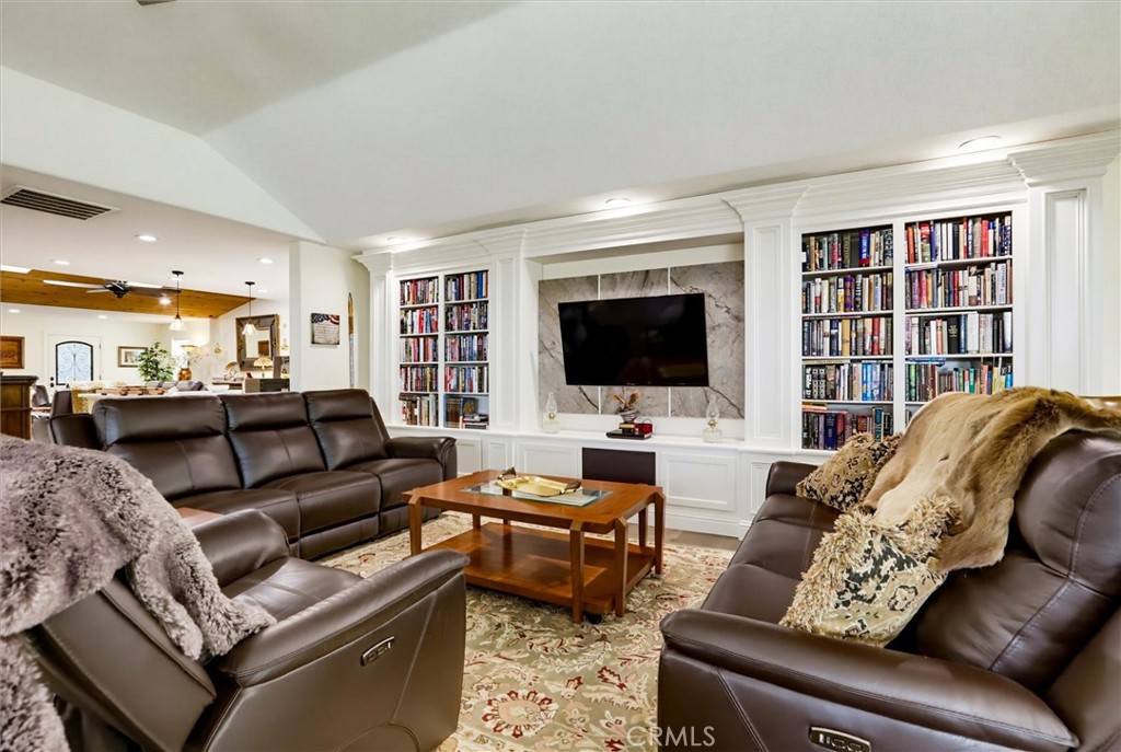 18324 Nubian Way Property Photo 28