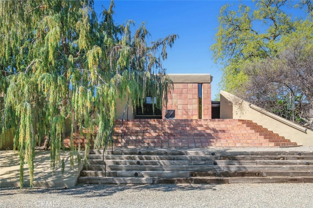 19623 Road 211 Property Photo 48