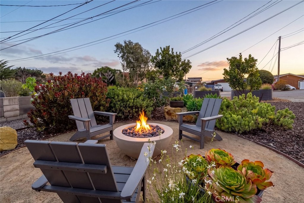 1162 14th Property Photo 2