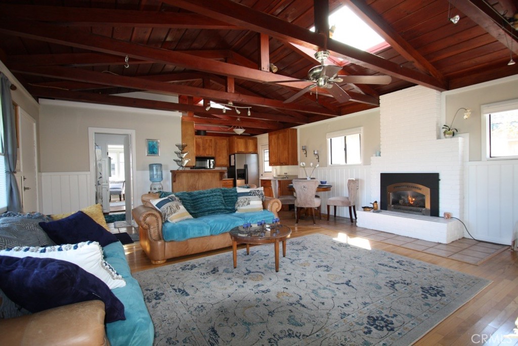525 Ramona Avenue Property Photo 6
