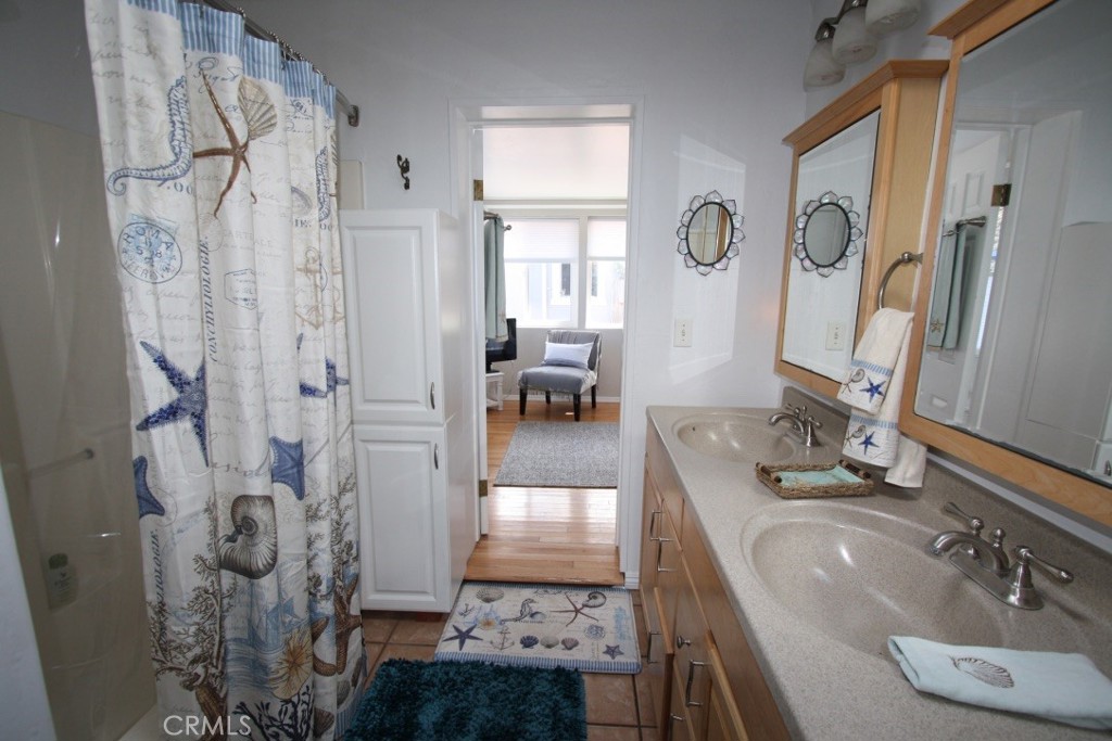 525 Ramona Avenue Property Photo 20