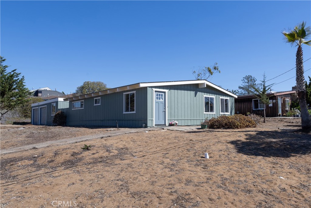1000 Santa Maria Property Photo 4