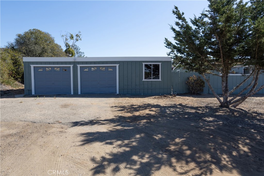 1000 Santa Maria Property Photo 8