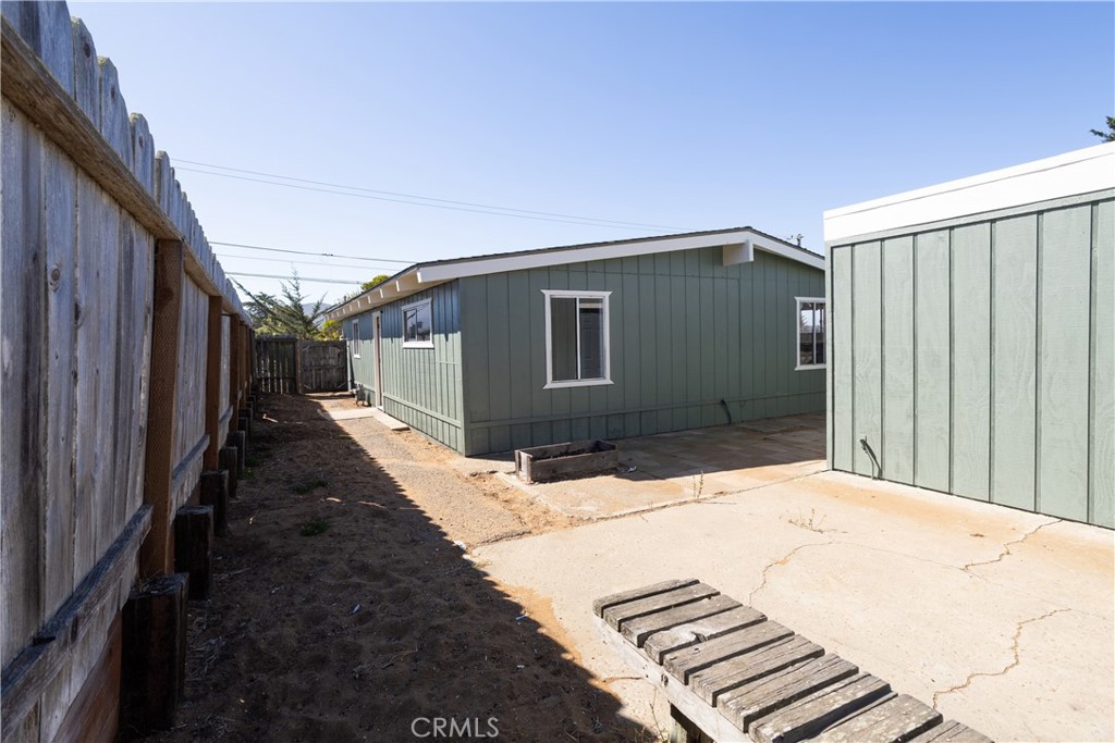 1000 Santa Maria Property Photo 12