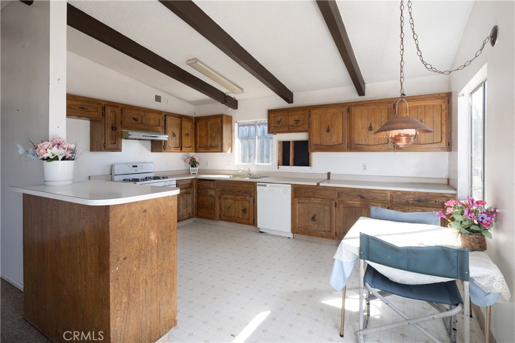 1000 Santa Maria Property Photo 21