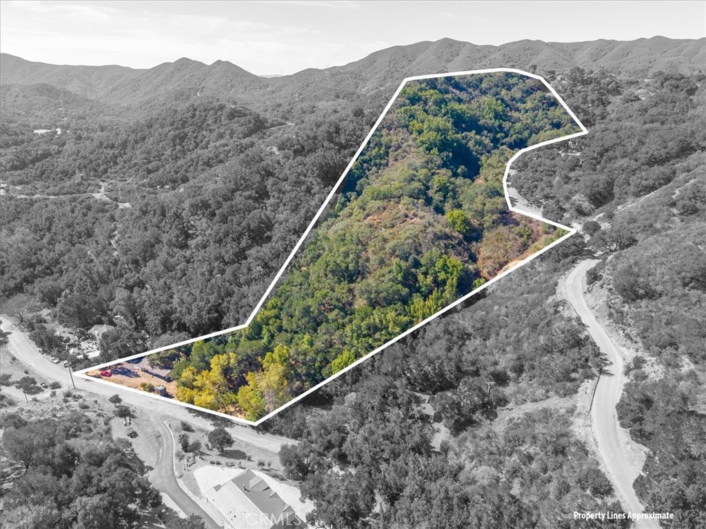 6205 Toro Creek Road Property Photo 2