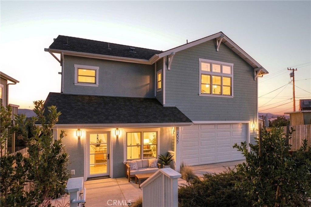 2027 Rachel Street Property Photo 1