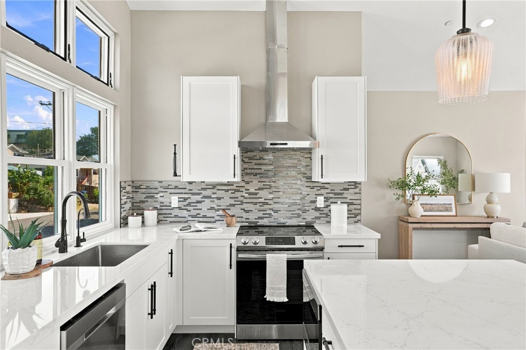 2027 Rachel Street Property Photo 2