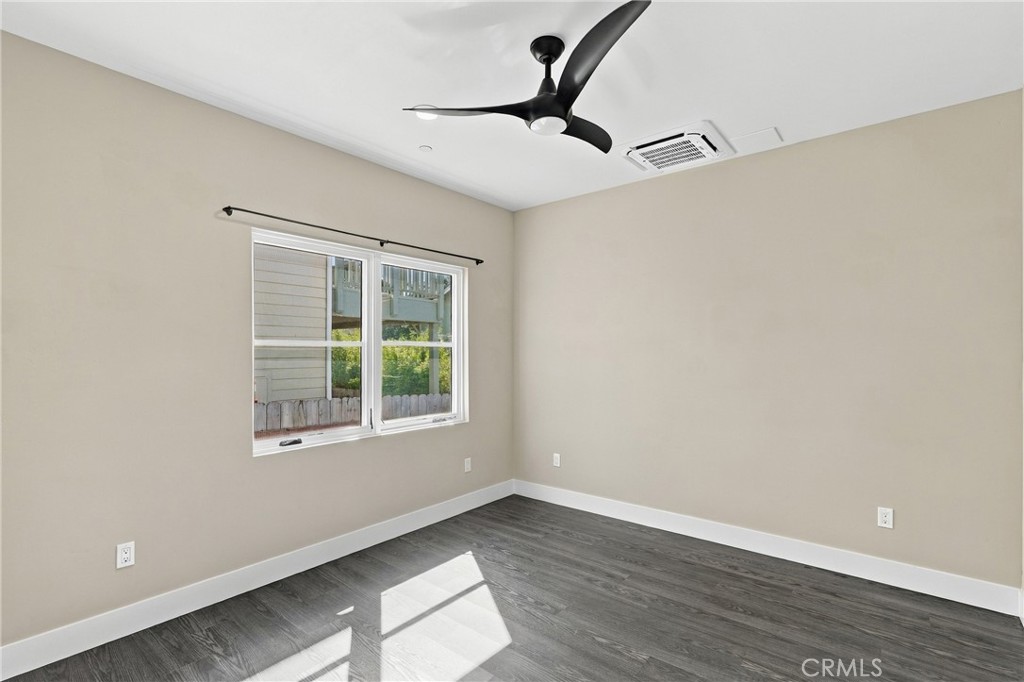2027 Rachel Street Property Photo 25
