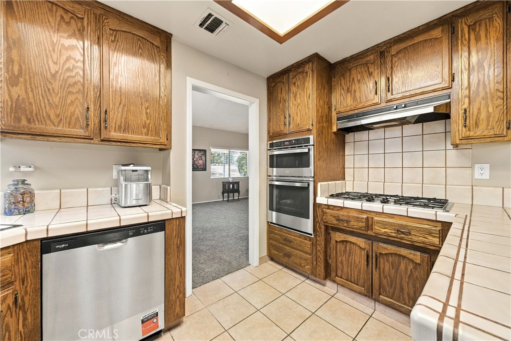 7708 Angoras Court Property Photo 15