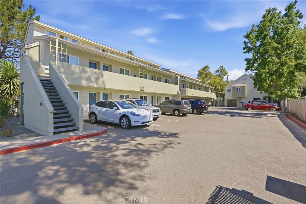 356 N Chorro Property Photo 3