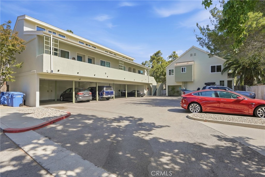356 N Chorro Property Photo 4