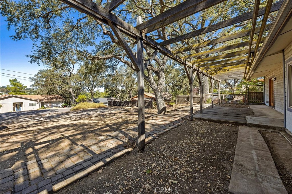5265 Magdalena Avenue Property Photo 3