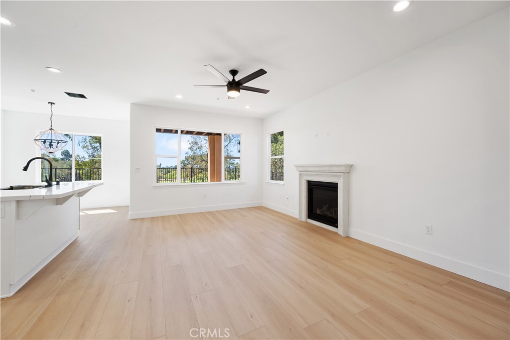 220 Oak Hill Drive Property Photo 3