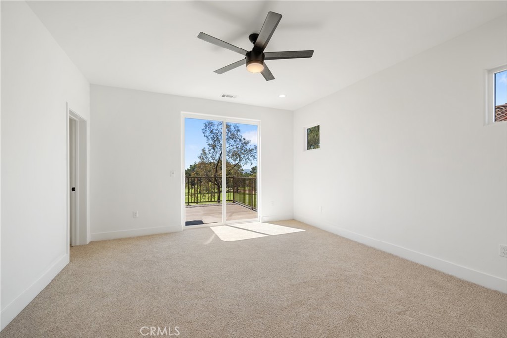 220 Oak Hill Drive Property Photo 9