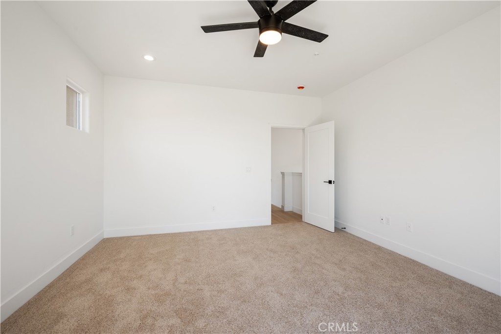 220 Oak Hill Drive Property Photo 27