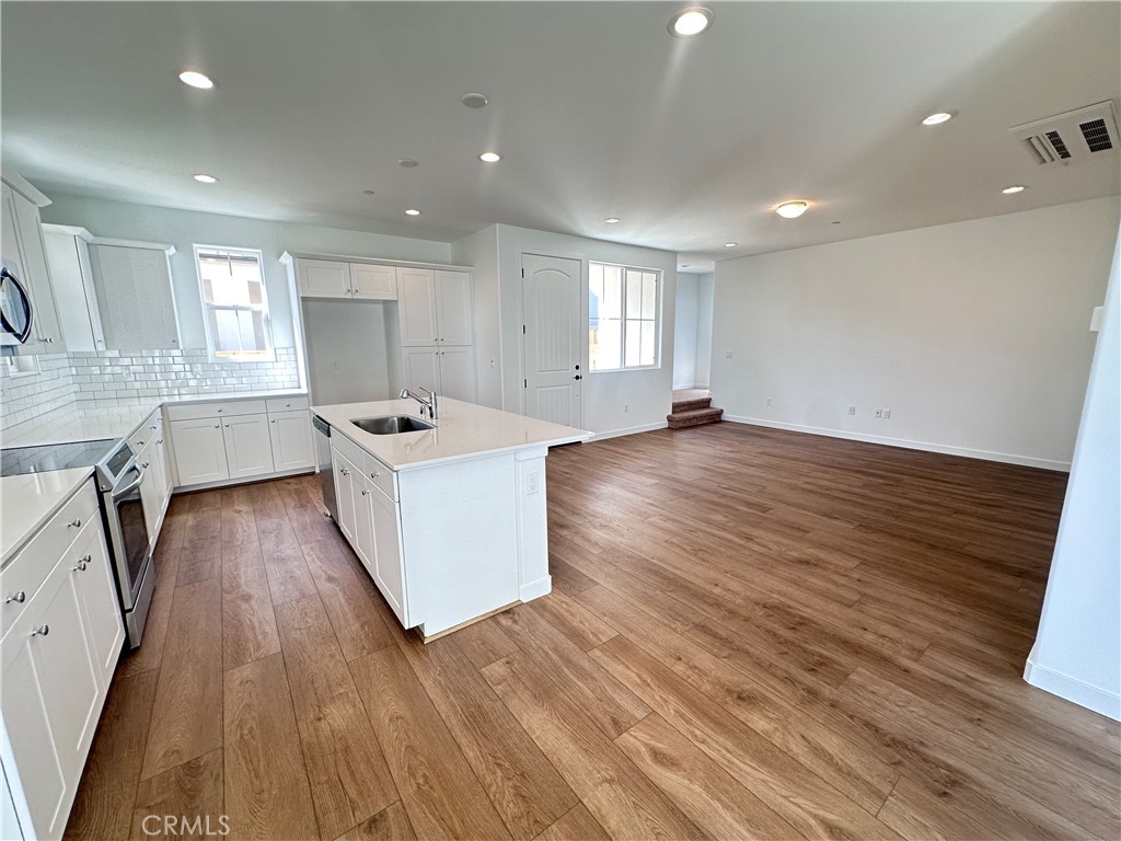 282 Memphis Belle Way Property Photo 13