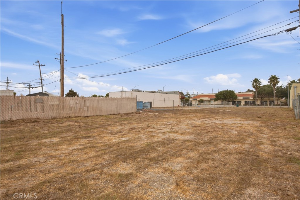 838 W Grand Ave Property Photo 9