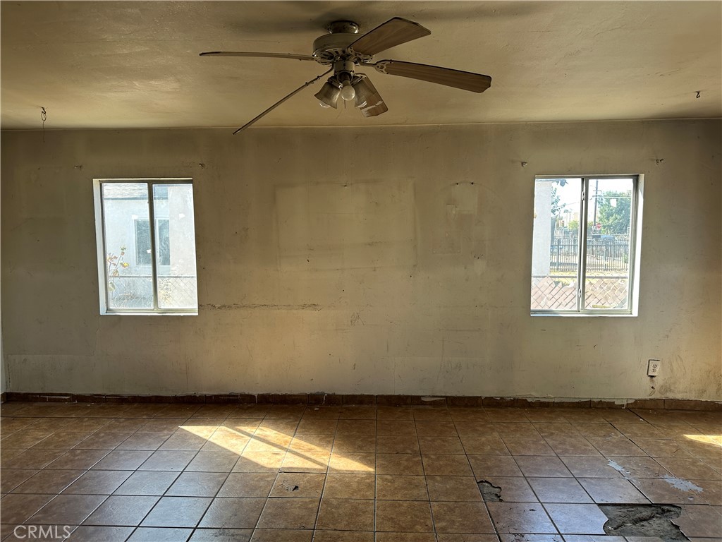 401 4th Property Photo 4