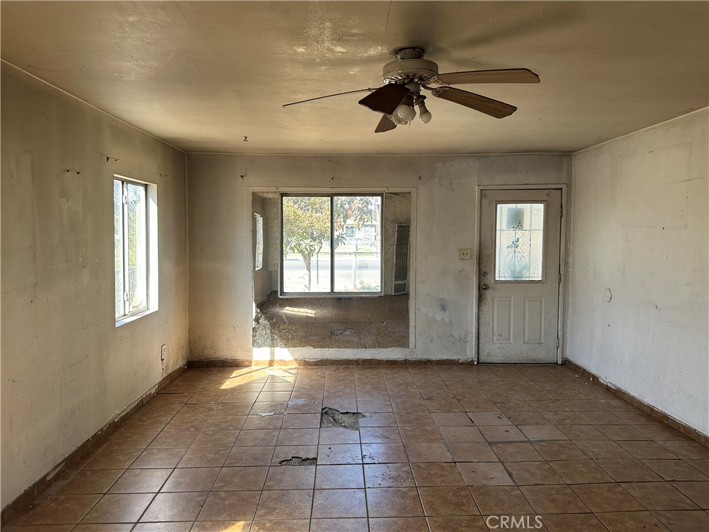 401 4th Property Photo 5