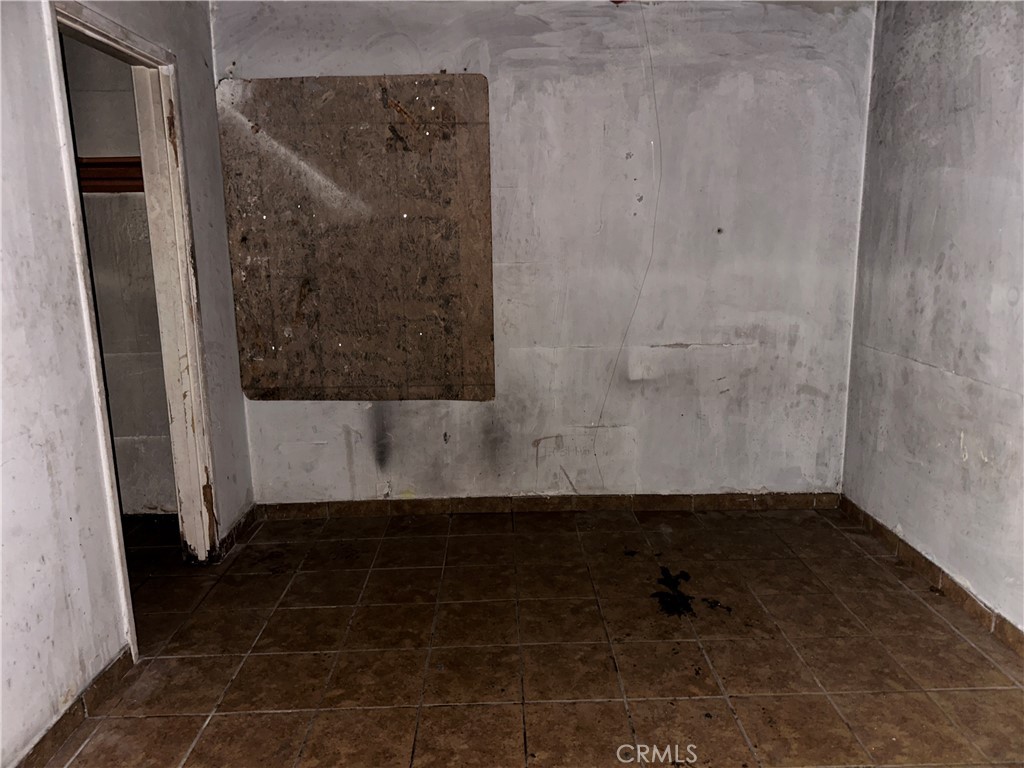 401 4th Property Photo 10