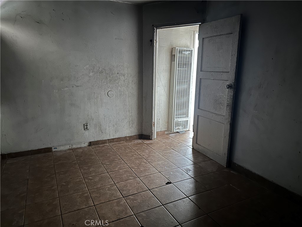 401 4th Property Photo 11