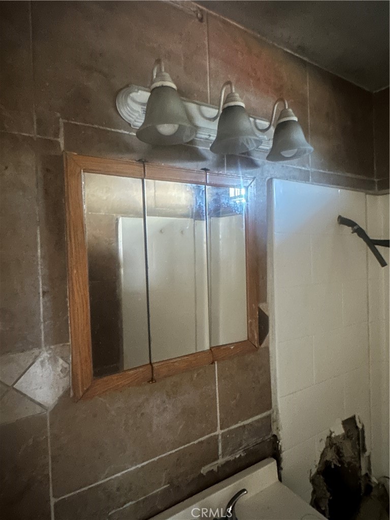 401 4th Property Photo 13