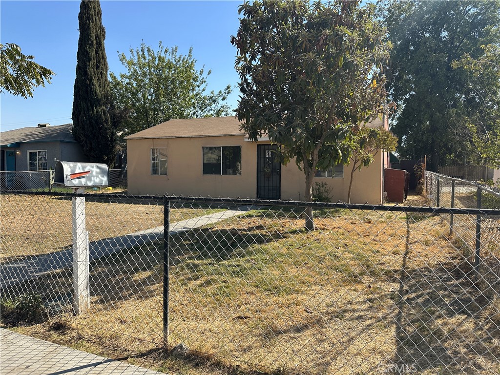 401 4th Property Photo 23