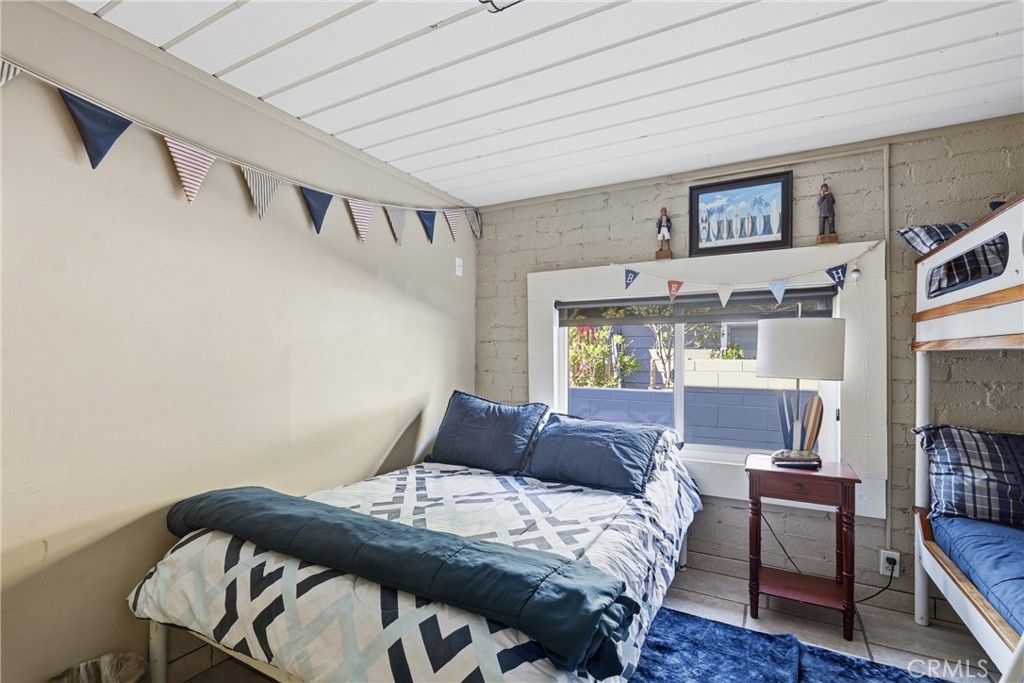 2712 Studio Property Photo 17