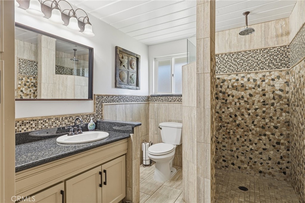 2712 Studio Property Photo 19