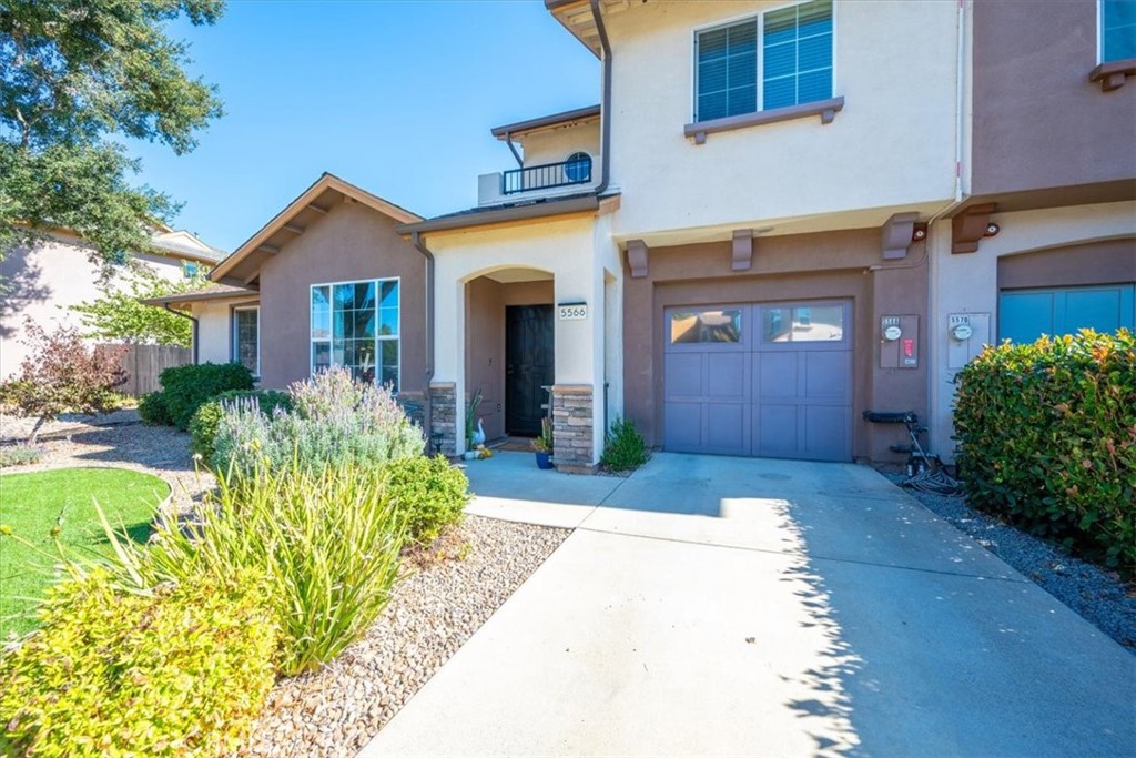 5566 Madrono Property Photo 4