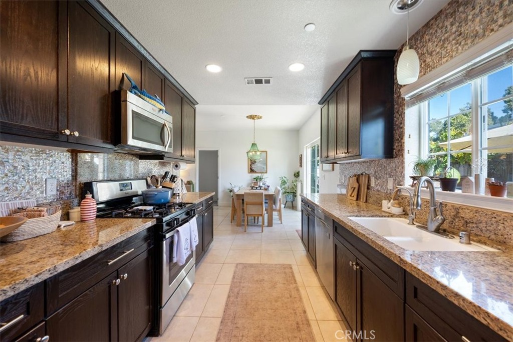 5566 Madrono Property Photo 15