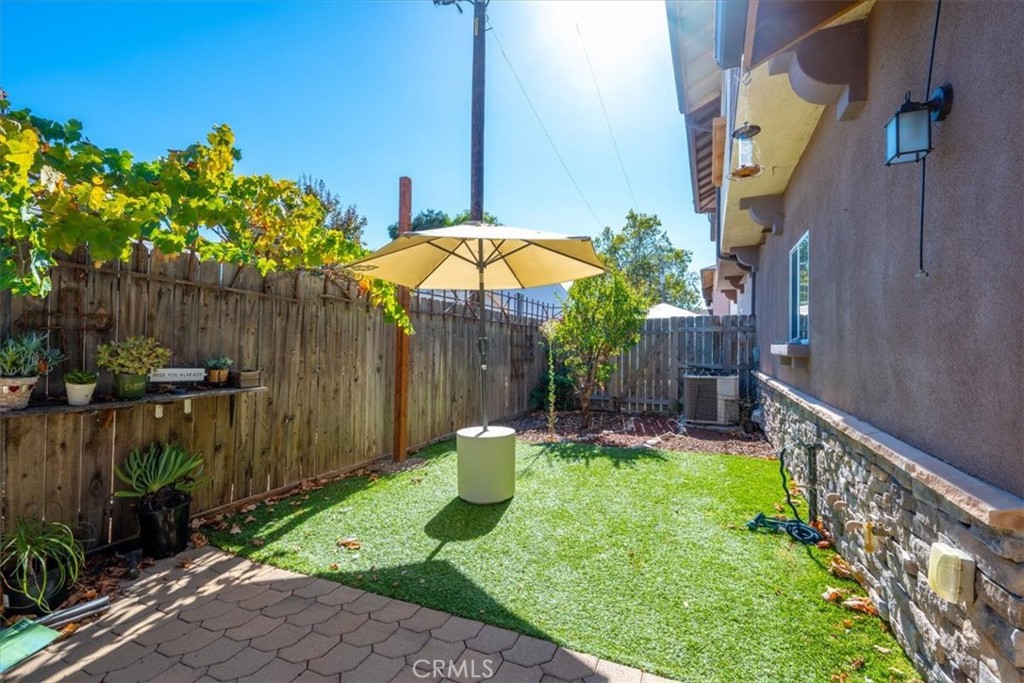 5566 Madrono Property Photo 32