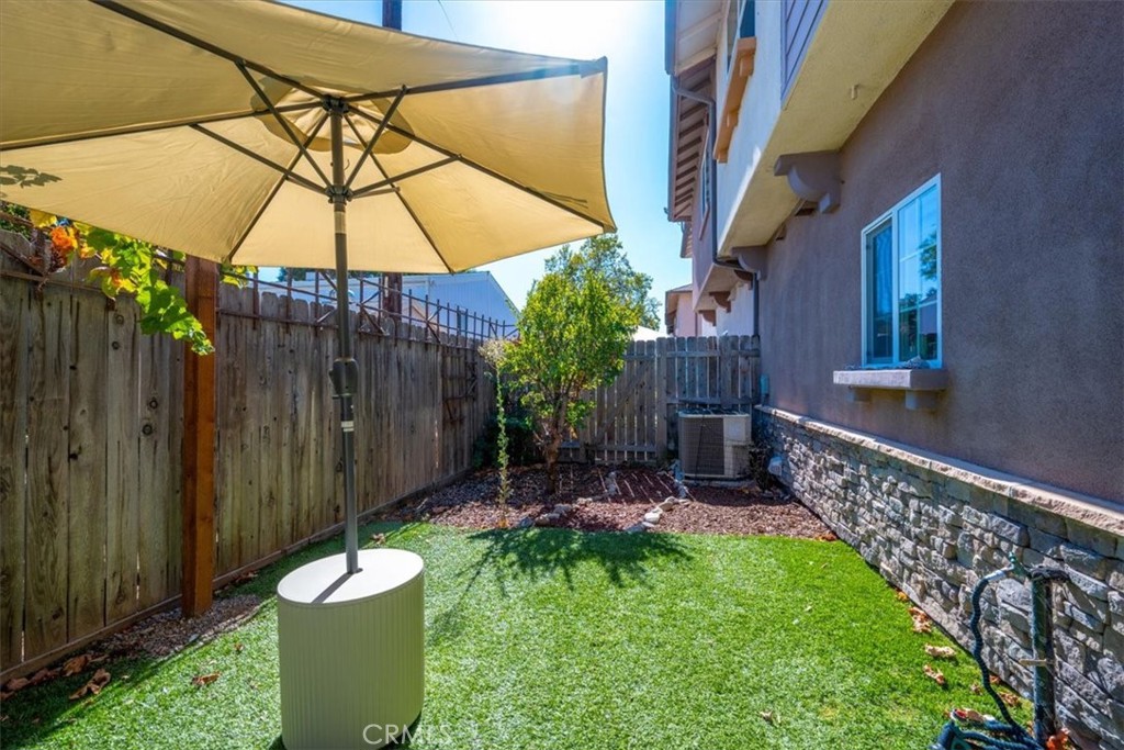 5566 Madrono Property Photo 33