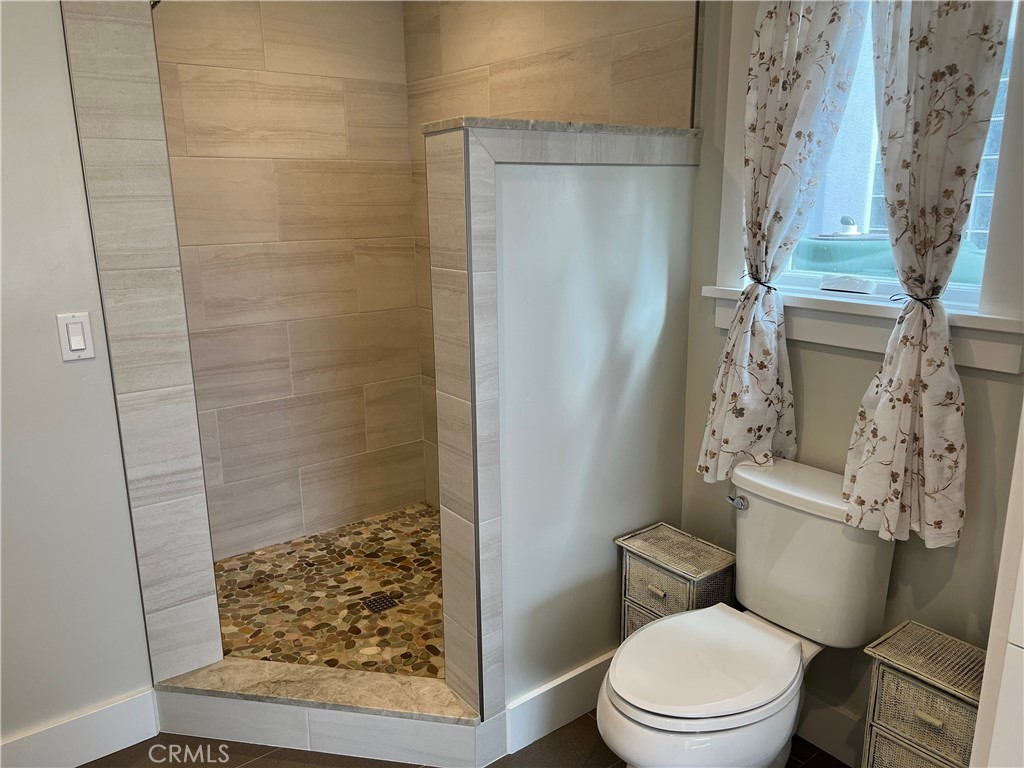 526 Huntington Road Property Photo 48