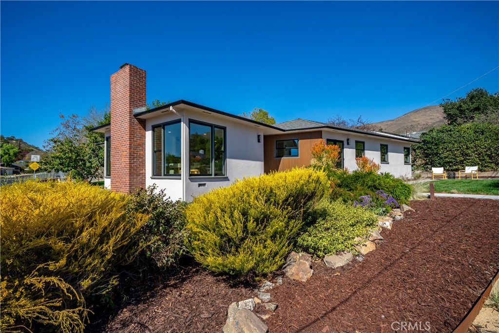 1304 Sydney Property Photo 2