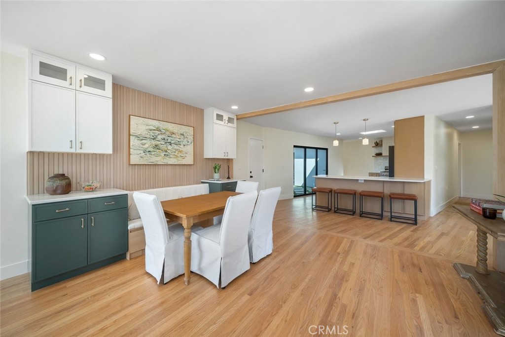 1304 Sydney Property Photo 8