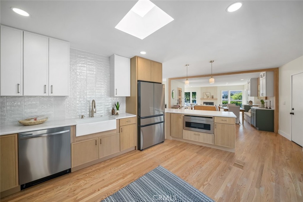 1304 Sydney Property Photo 12