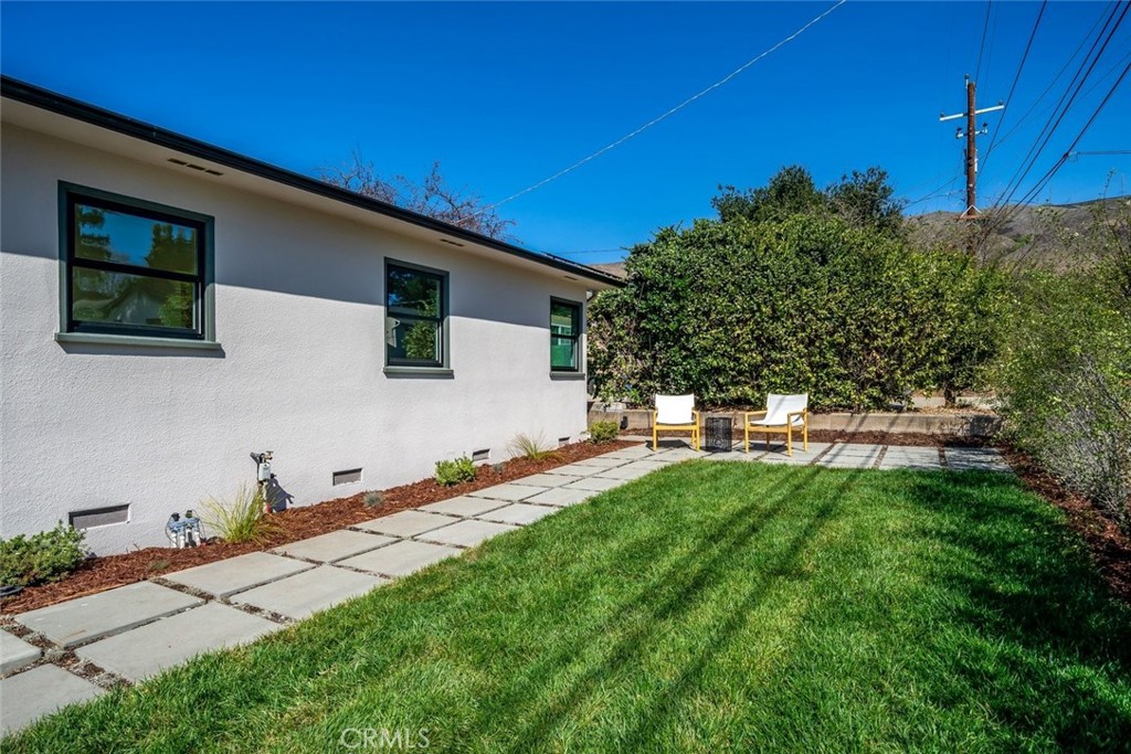 1304 Sydney Property Photo 26