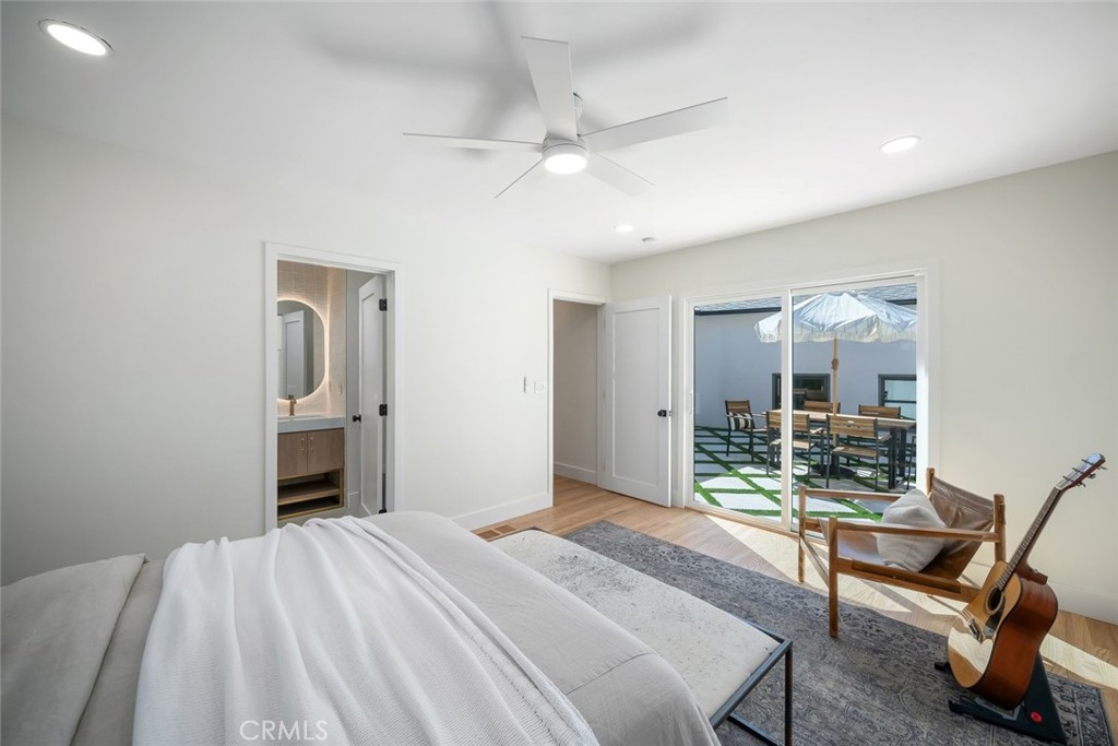 1304 Sydney Property Photo 30