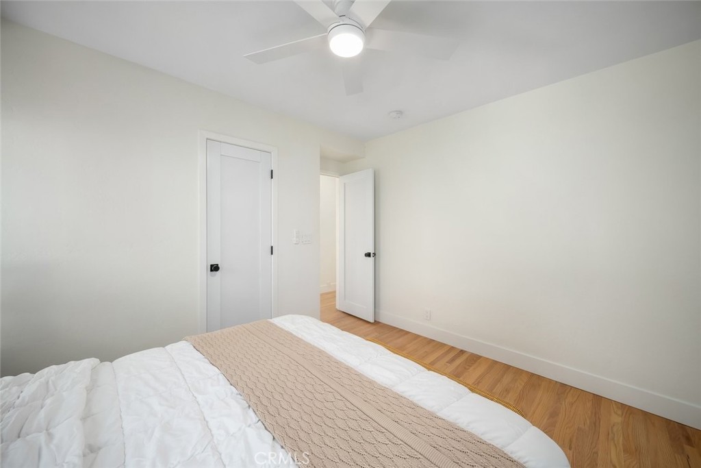 1304 Sydney Property Photo 38
