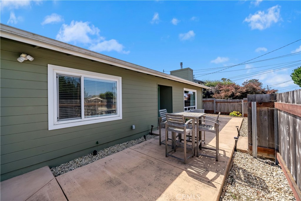 557 Mitchell Drive Property Photo 3