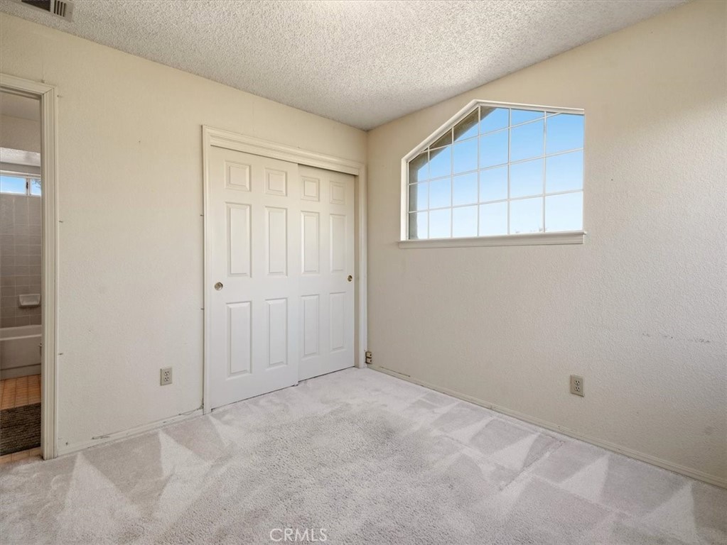 900 Calvert Property Photo 32